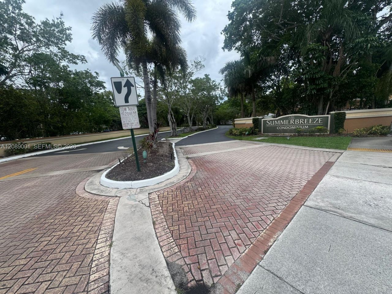9999 Summerbreeze Dr, Unit 212, Sunrise, FL 33322 Photo