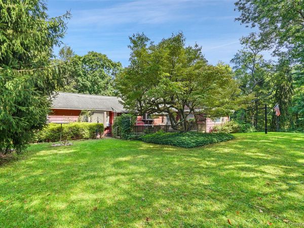 28 S Bedford Road, Pound Ridge, NY 10576