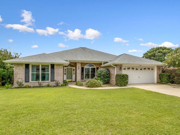 2295 Heritage Circle, Navarre, FL 32566