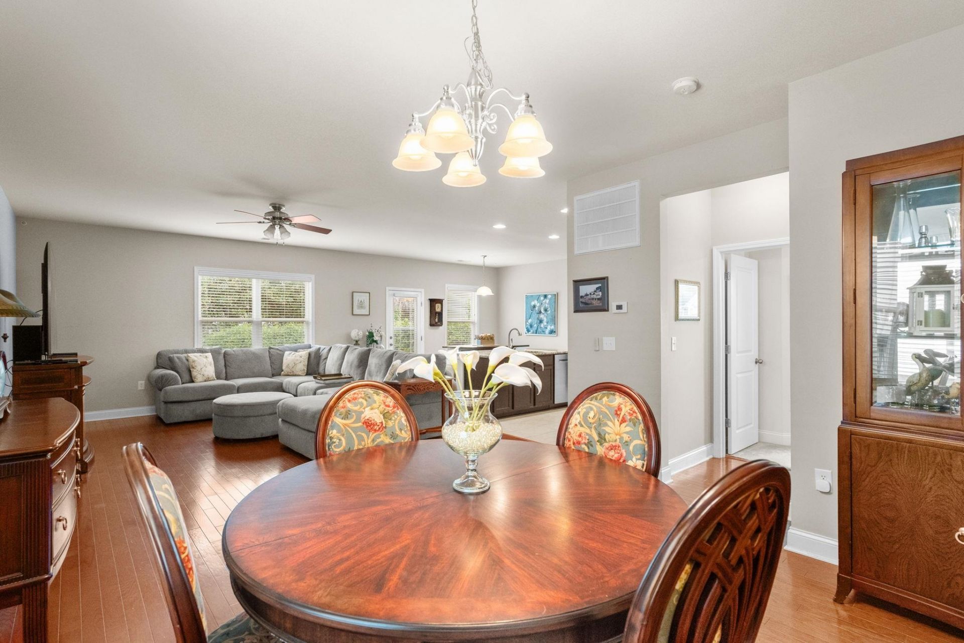 1020 Balmore Dr. Photo 13