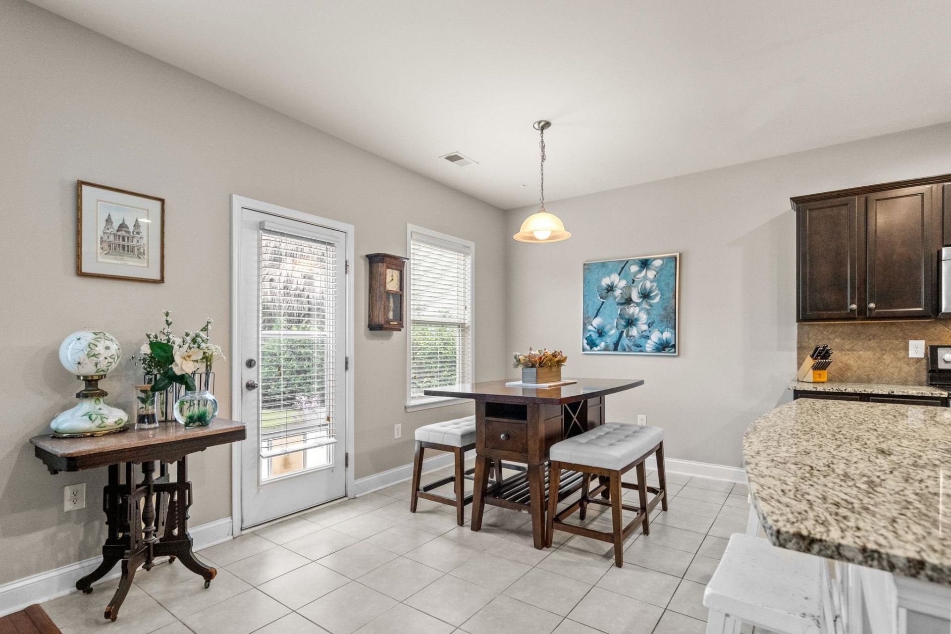 1020 Balmore Dr. Photo 14