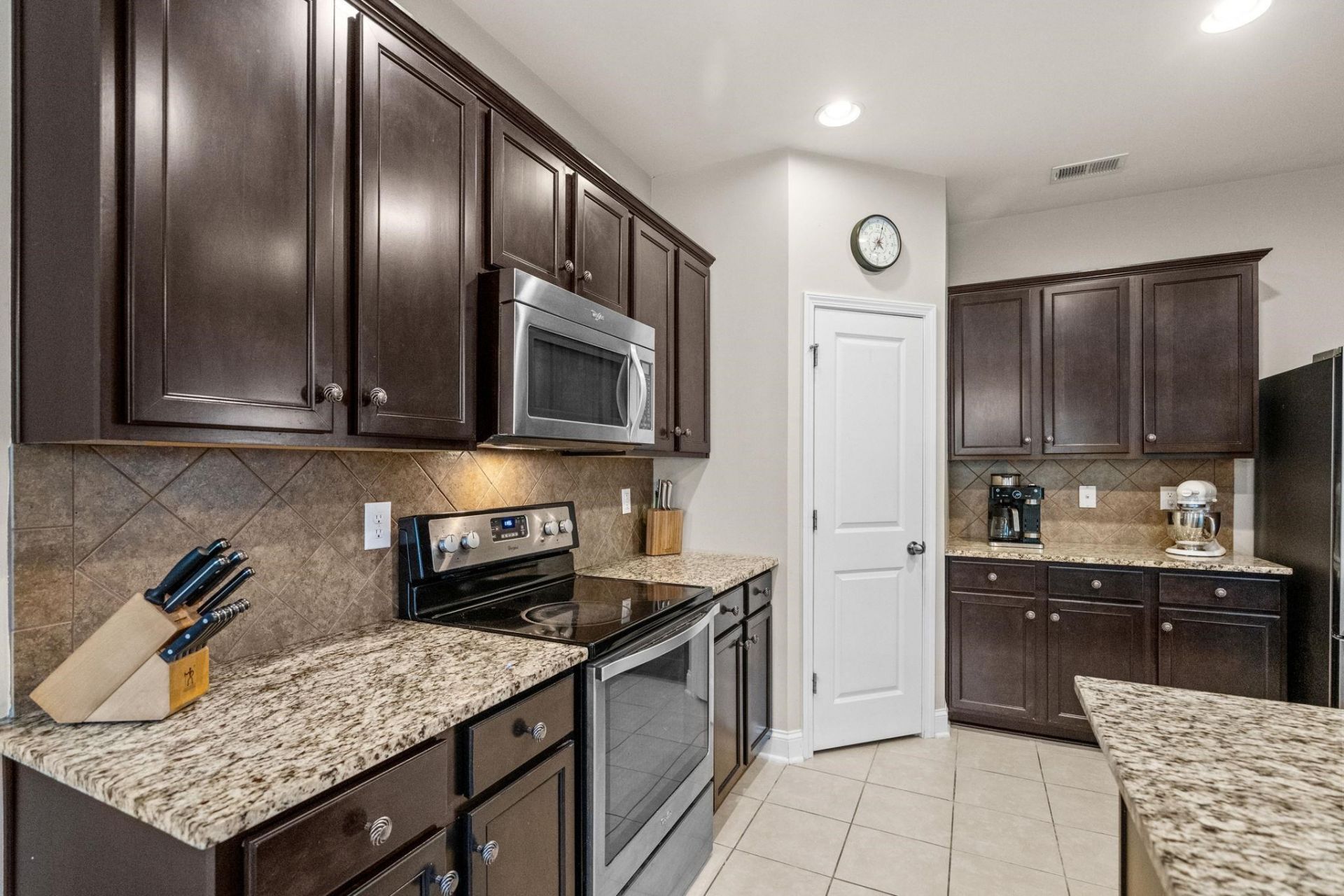 1020 Balmore Dr. Photo 22