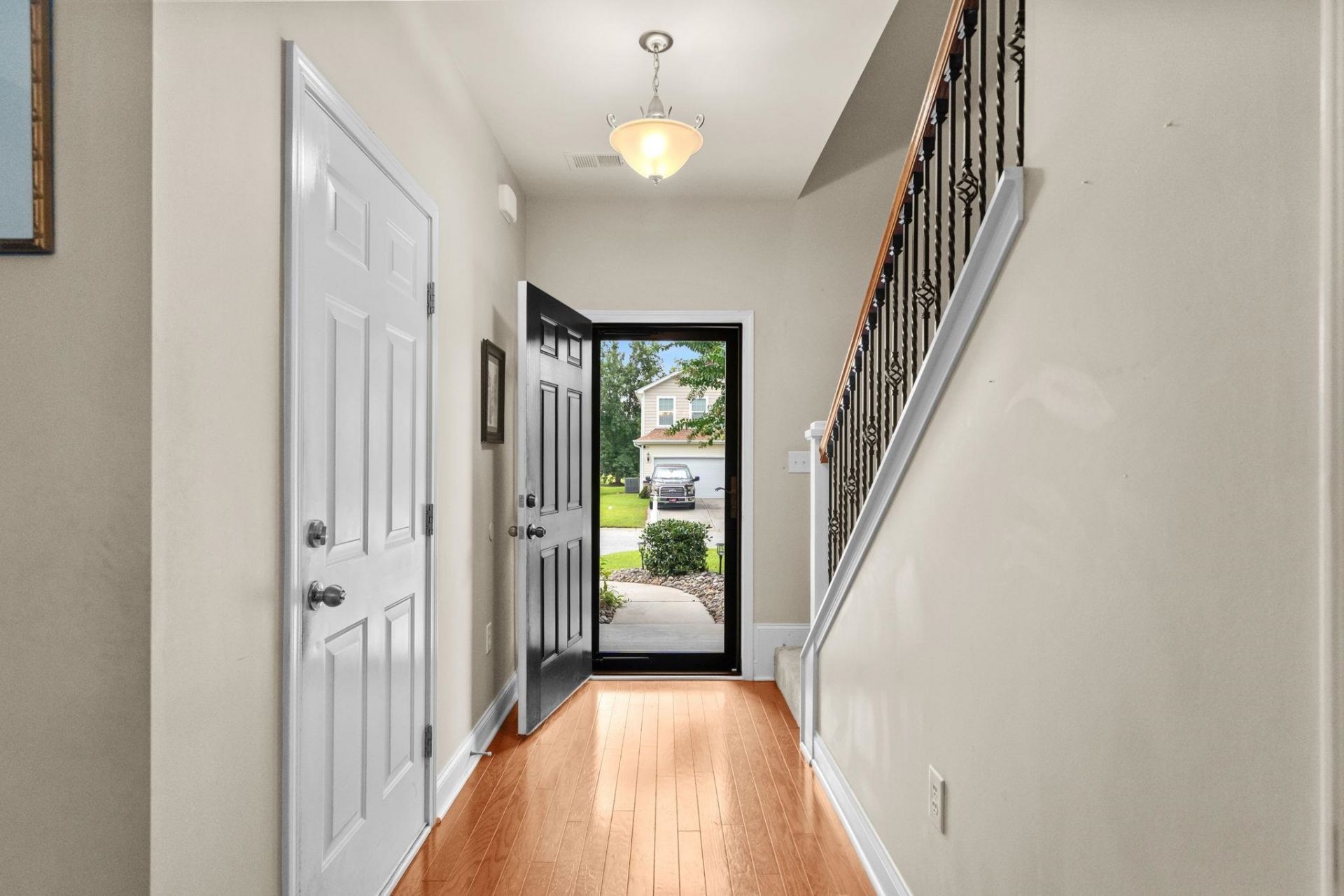 1020 Balmore Dr. Photo 6