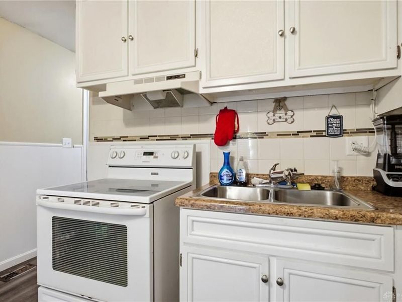 2921 Telhurst Court, Moraine, OH 45439 Photo 11