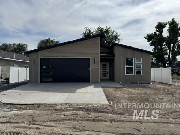 929 Aiken Ave, Buhl, ID 83316
