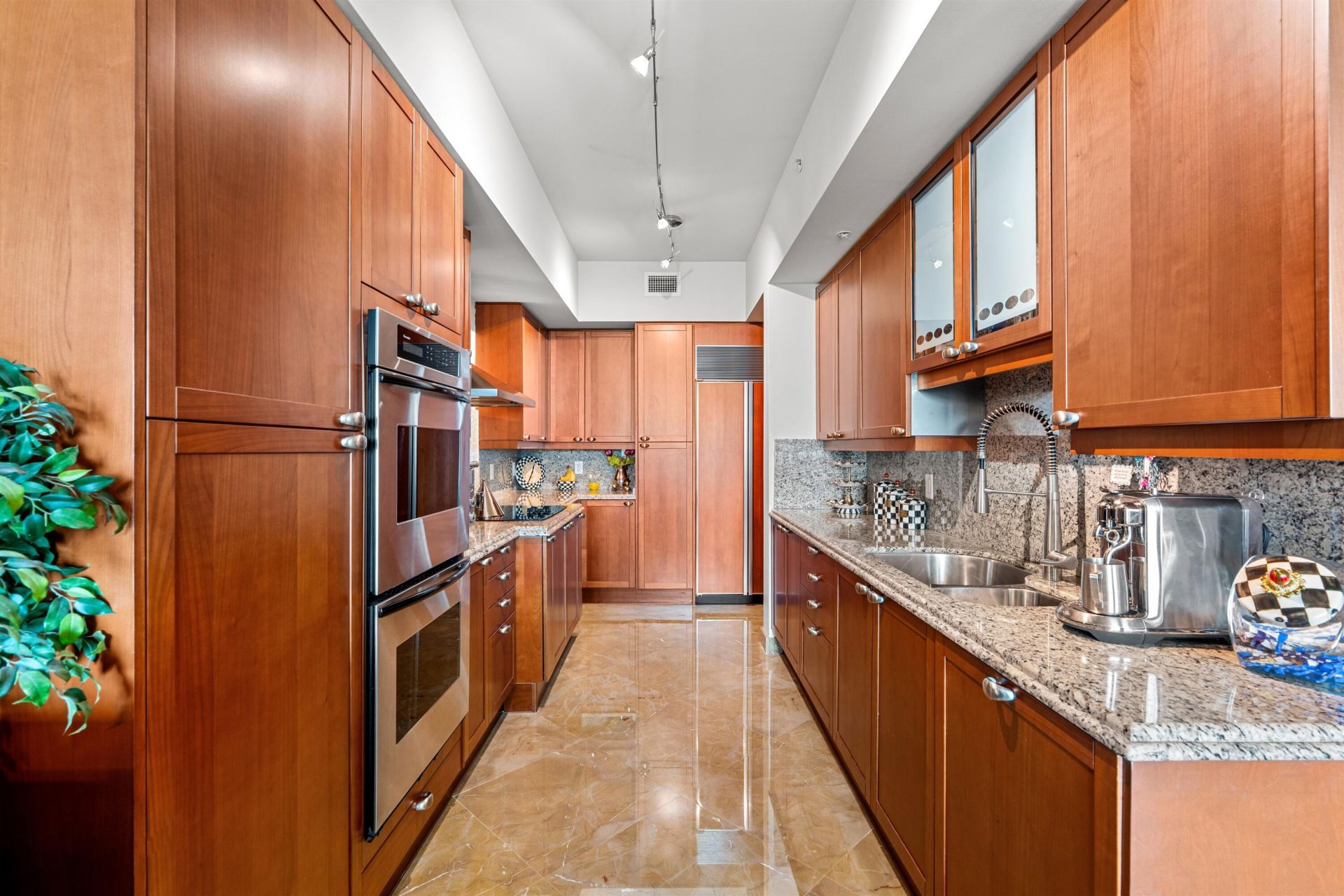 1063 Hillsboro Mile, Unit 403, Hillsboro Beach, FL 33062 Photo