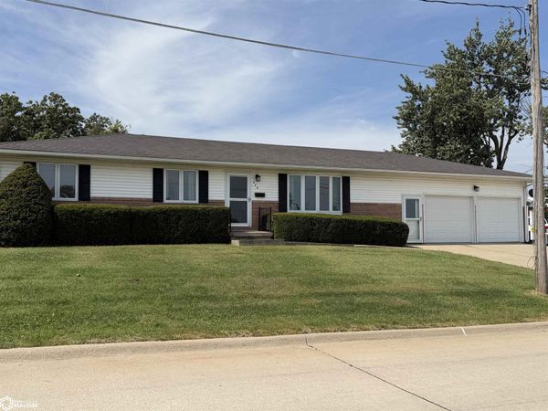 625 N Madison, Bloomfield, IA 52537
