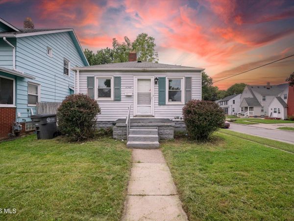 4243 Fairview Drive, Toledo, OH 43612