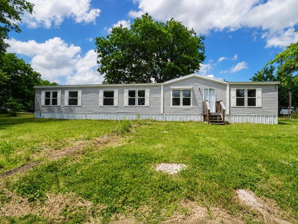 302 N Avenue , Wapanucka, OK 73461