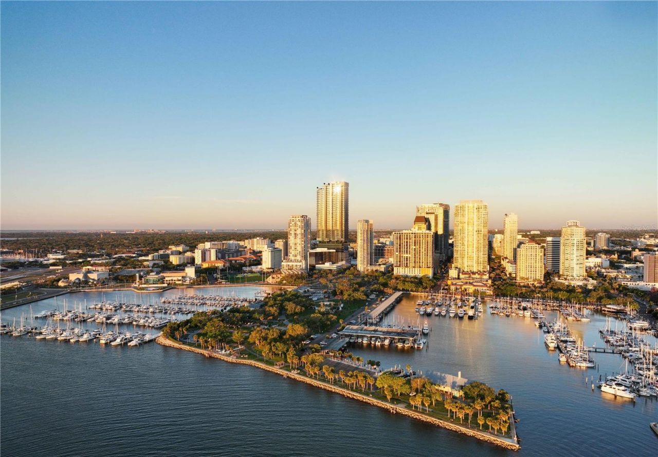 150 2nd Avenue S, Unit 3602, Saint Petersburg, FL 33701 Photo