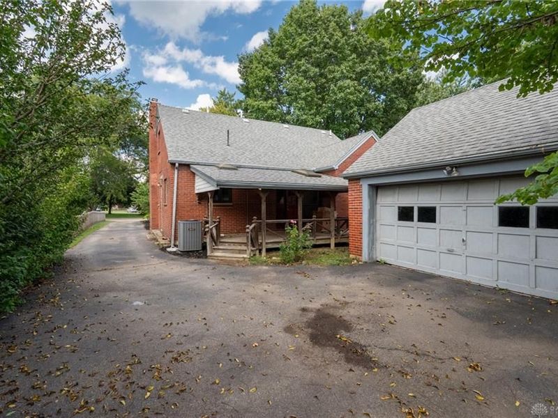 406 Spirea Drive, Oakwood, OH 45419 Photo 21