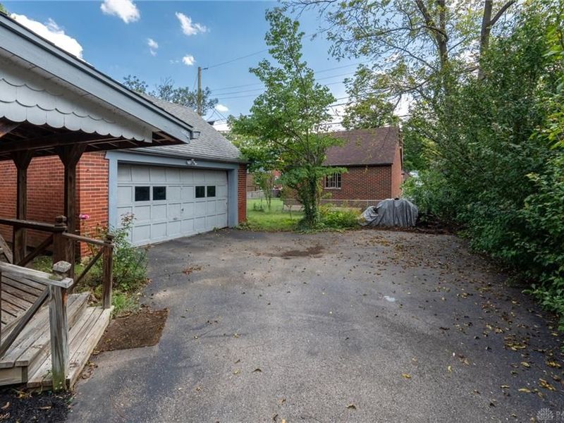 406 Spirea Drive, Oakwood, OH 45419 Photo 25