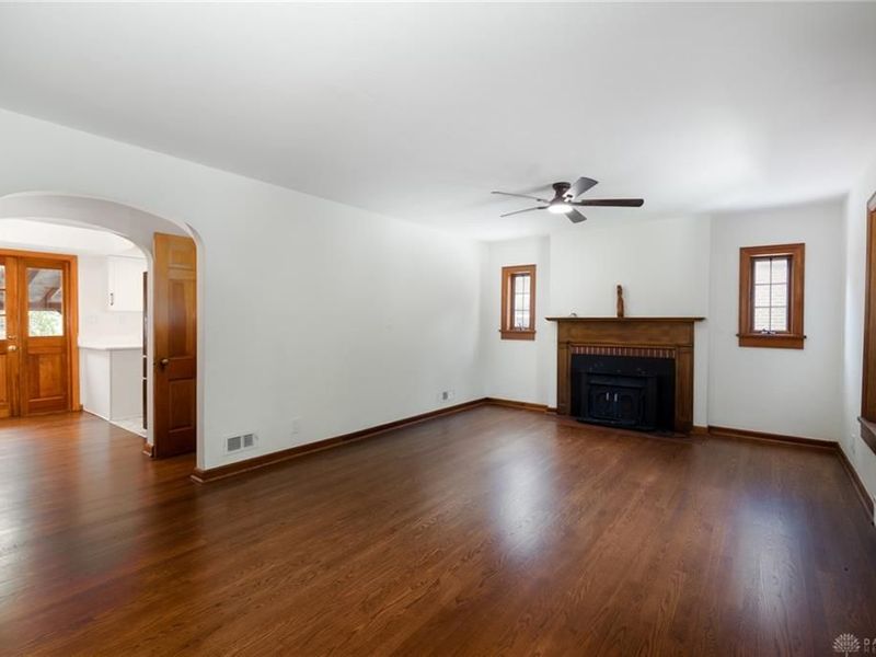 406 Spirea Drive, Oakwood, OH 45419 Photo 3