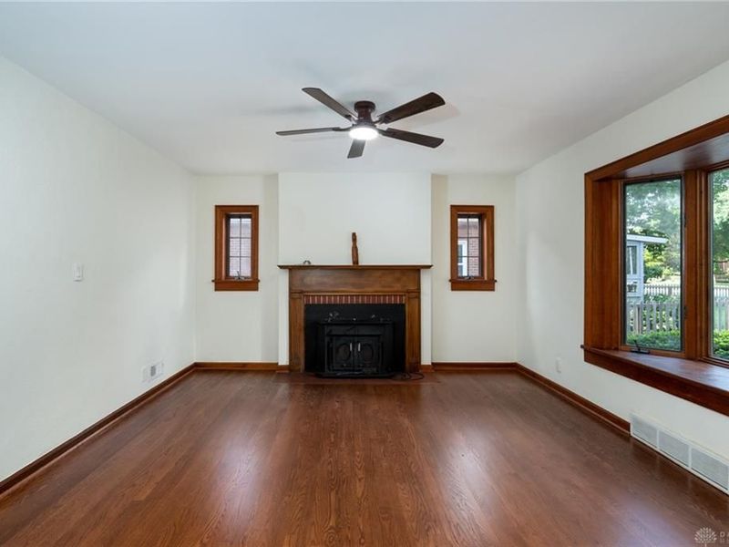406 Spirea Drive, Oakwood, OH 45419 Photo 4