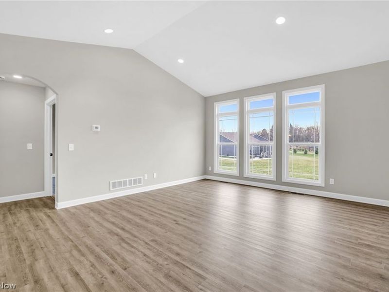 506 Meadow Trail SW, Hartville, OH 44632 Photo 14