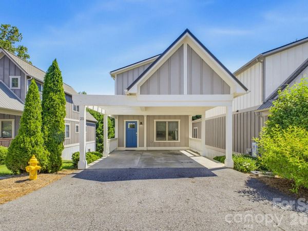 25 Gratitude Drive, Asheville, NC 28806