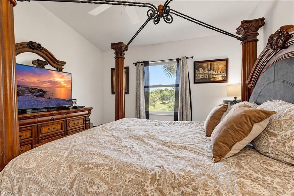 475 Robin Hood Cir, Unit 202, Naples, FL 34104 Photo