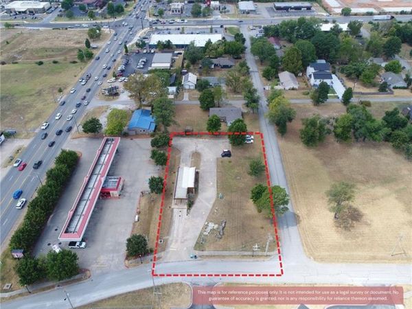 3510 SE L Street, Bentonville, AR 72712