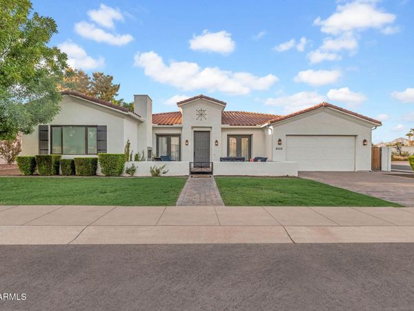 8032 E DEL LATON Drive, Scottsdale, AZ 85258