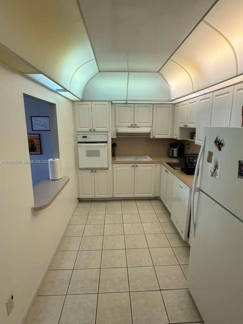 19390 Collins Ave, Unit 1217, Sunny Isles Beach, FL 33160 Photo