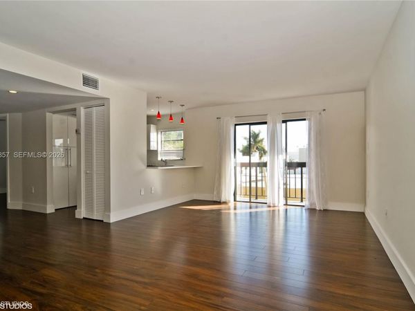 1617 Jefferson Ave, Unit 404, Miami Beach, FL 33139