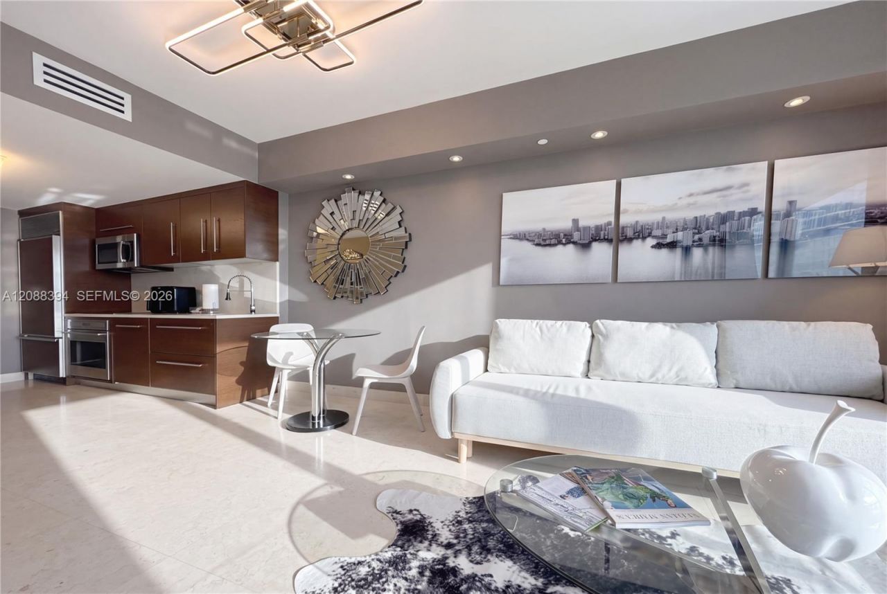 465 Brickell Ave, Unit 5704, Miami, FL 33131 Photo