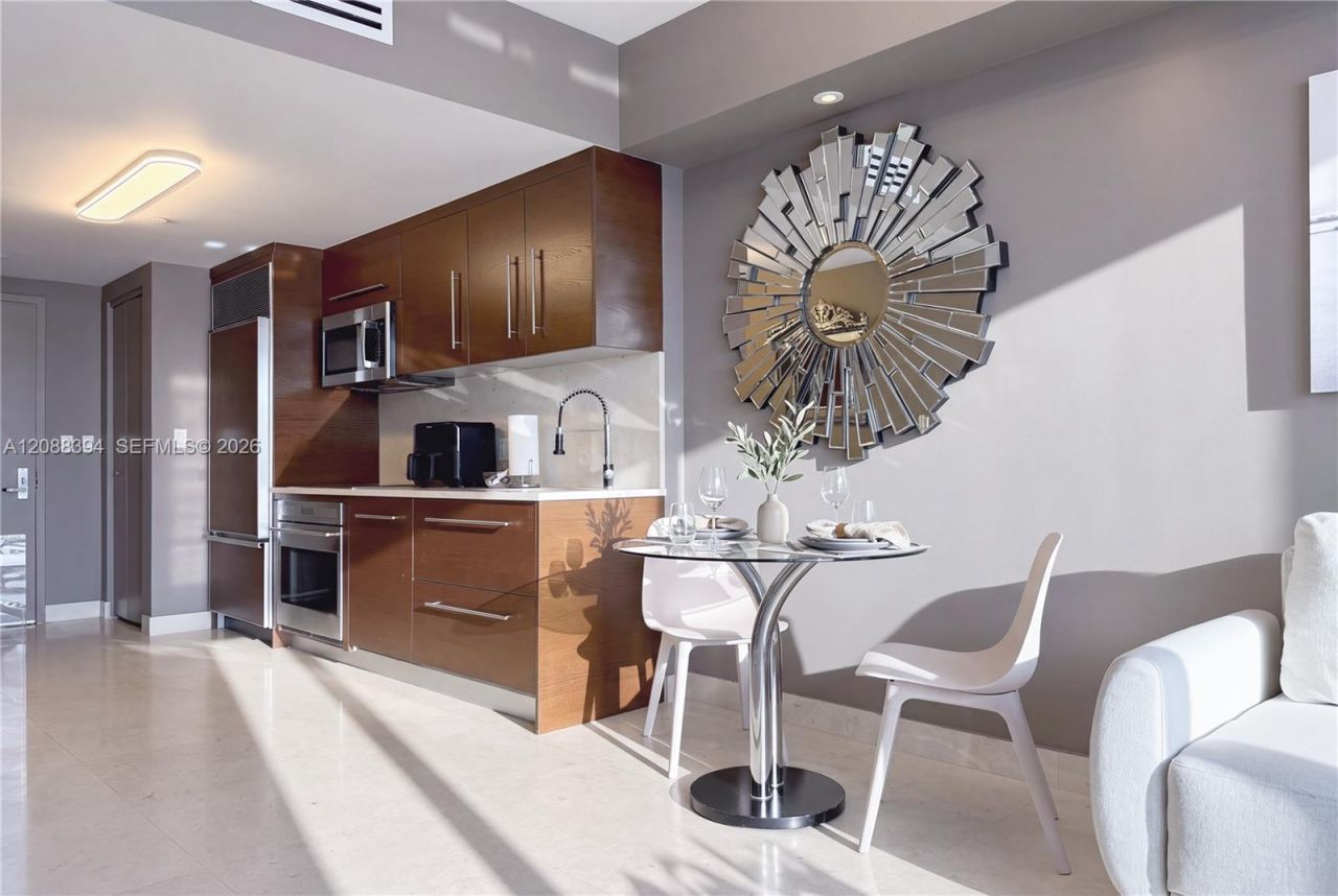 465 Brickell Ave, Unit 5704, Miami, FL 33131 Photo
