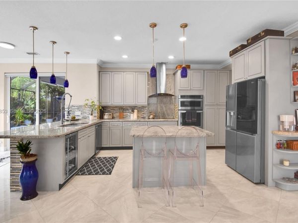 523 Stonemont Dr, Weston, FL 33326