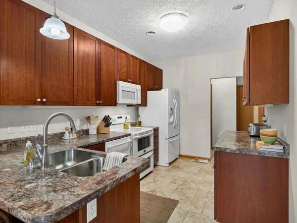 8600 Tessman Circle N, Brooklyn Park, MN 55445