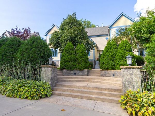 719 Summit Avenue, Saint Paul, MN 55105