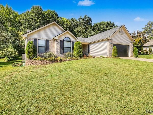 765 Emerald Oaks Court, Eureka, MO 63025