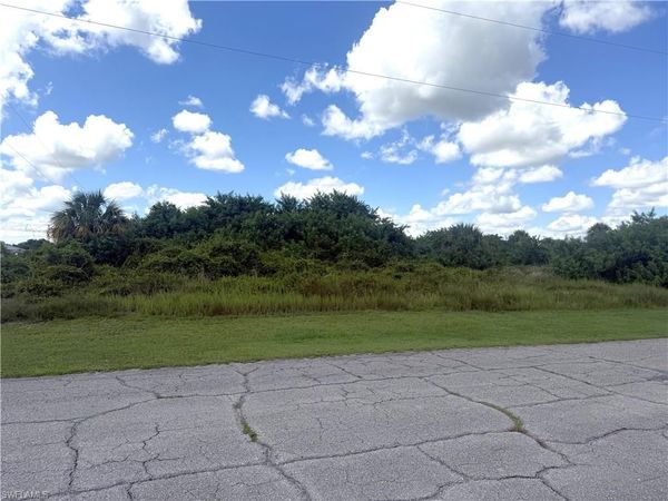 3072 E Briarwood CIR, LABELLE, FL 33935