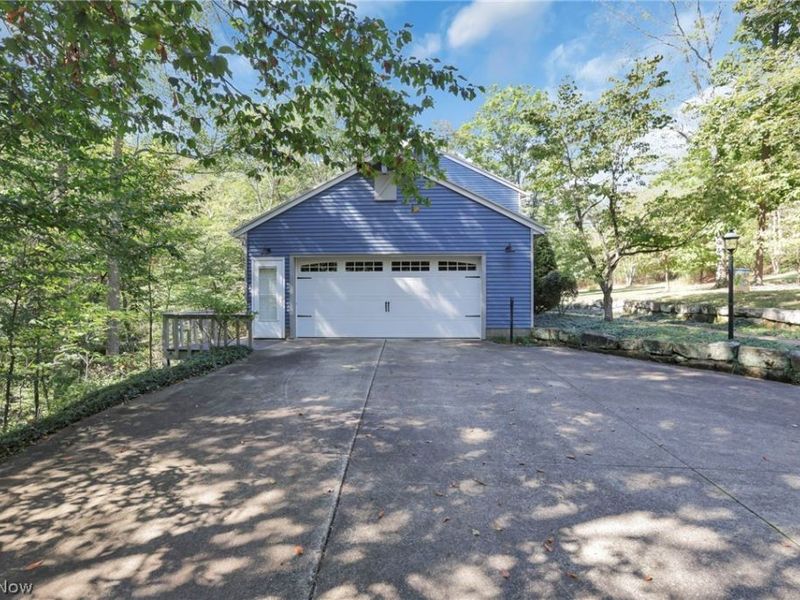 557 Hillsdale Drive, Coshocton, OH 43812 Photo 28