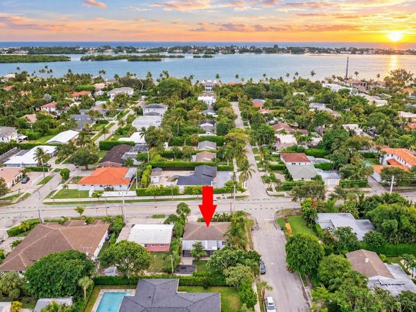 5015 S Olive Avenue, West Palm Beach, FL 33405