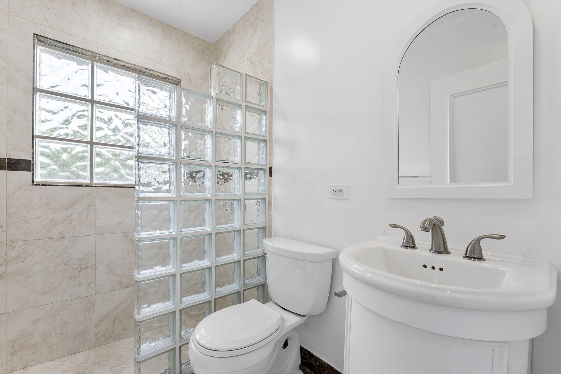 5015 S Olive Avenue, West Palm Beach, FL 33405 Photo