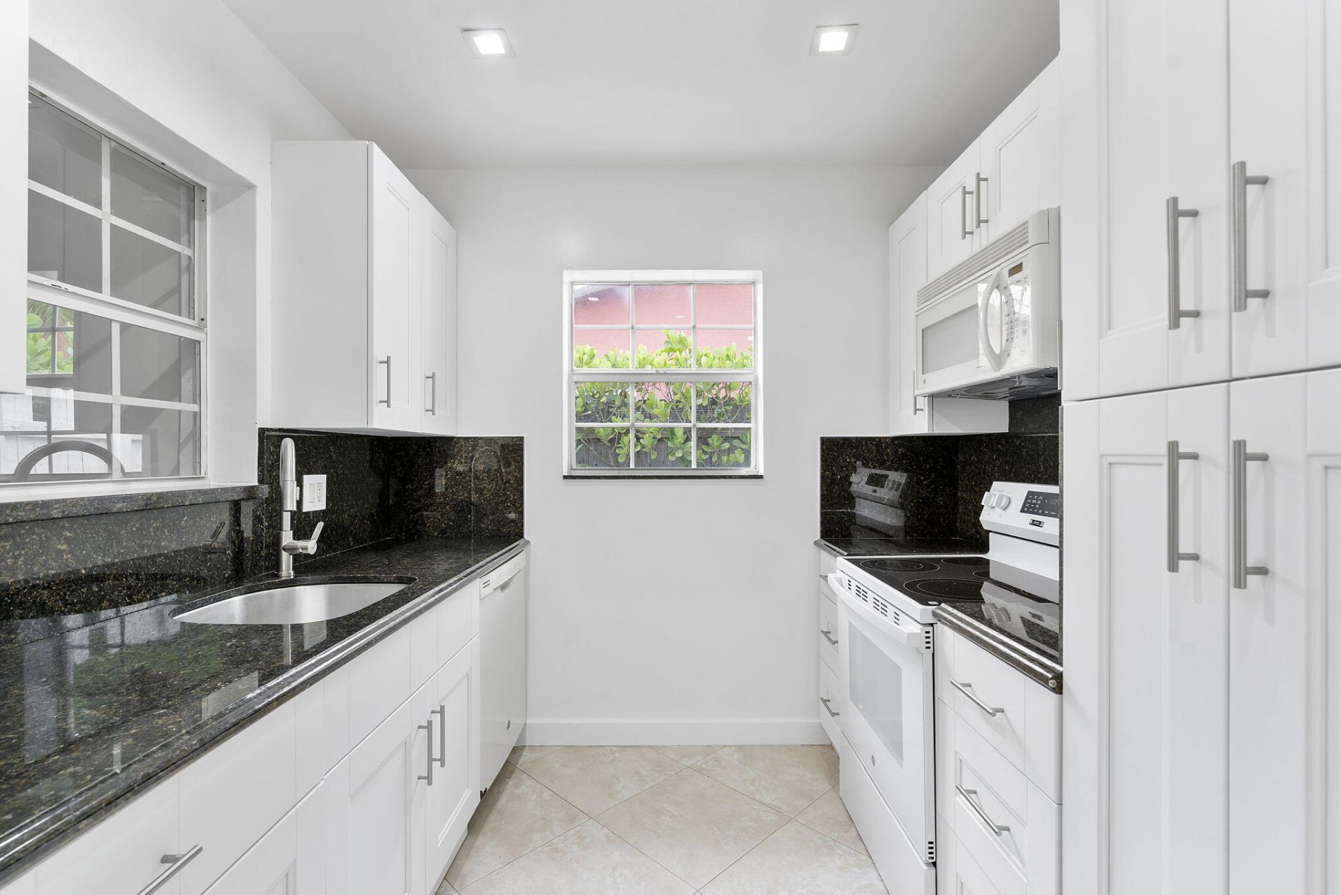 5015 S Olive Avenue, West Palm Beach, FL 33405 Photo