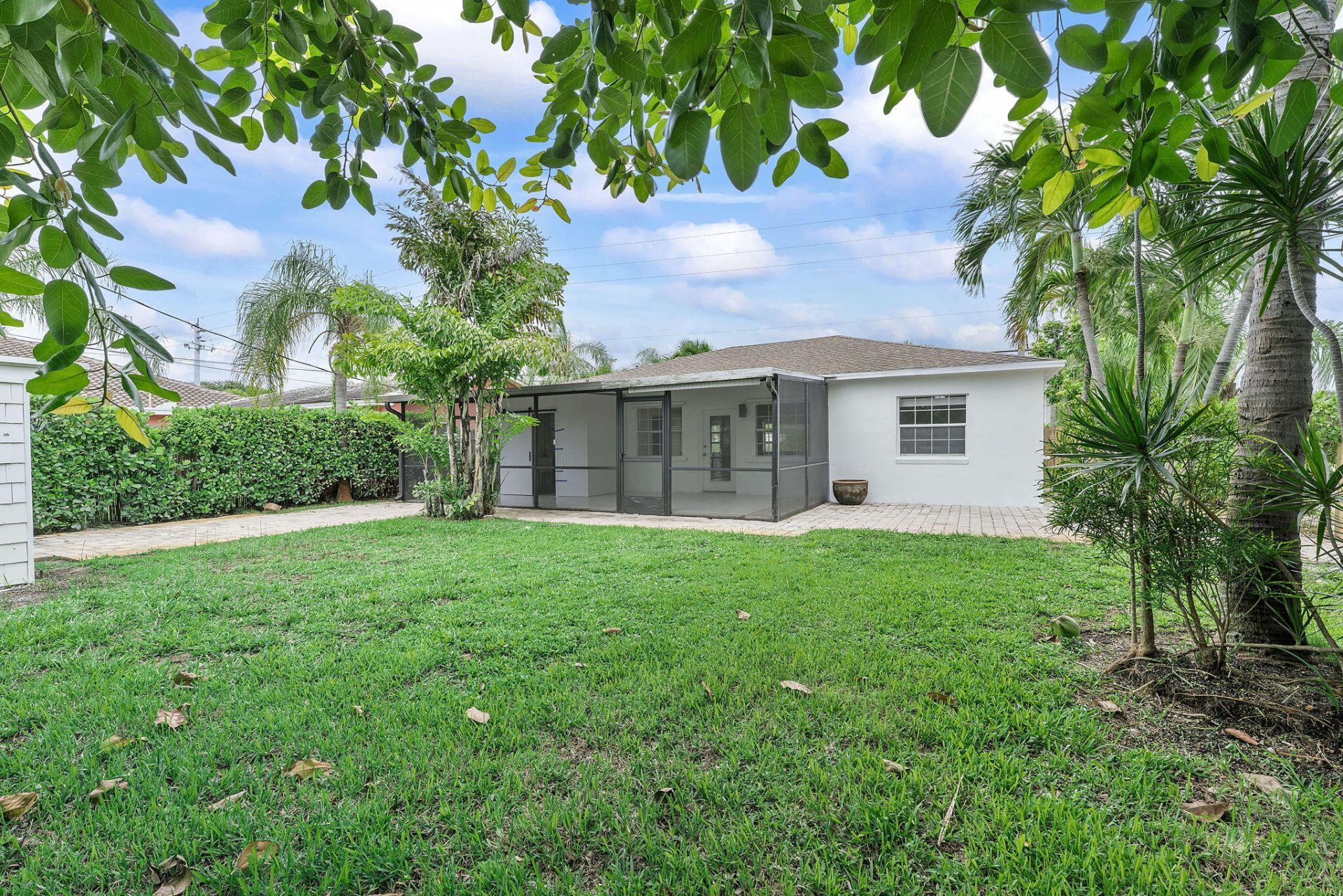 5015 S Olive Avenue, West Palm Beach, FL 33405 Photo