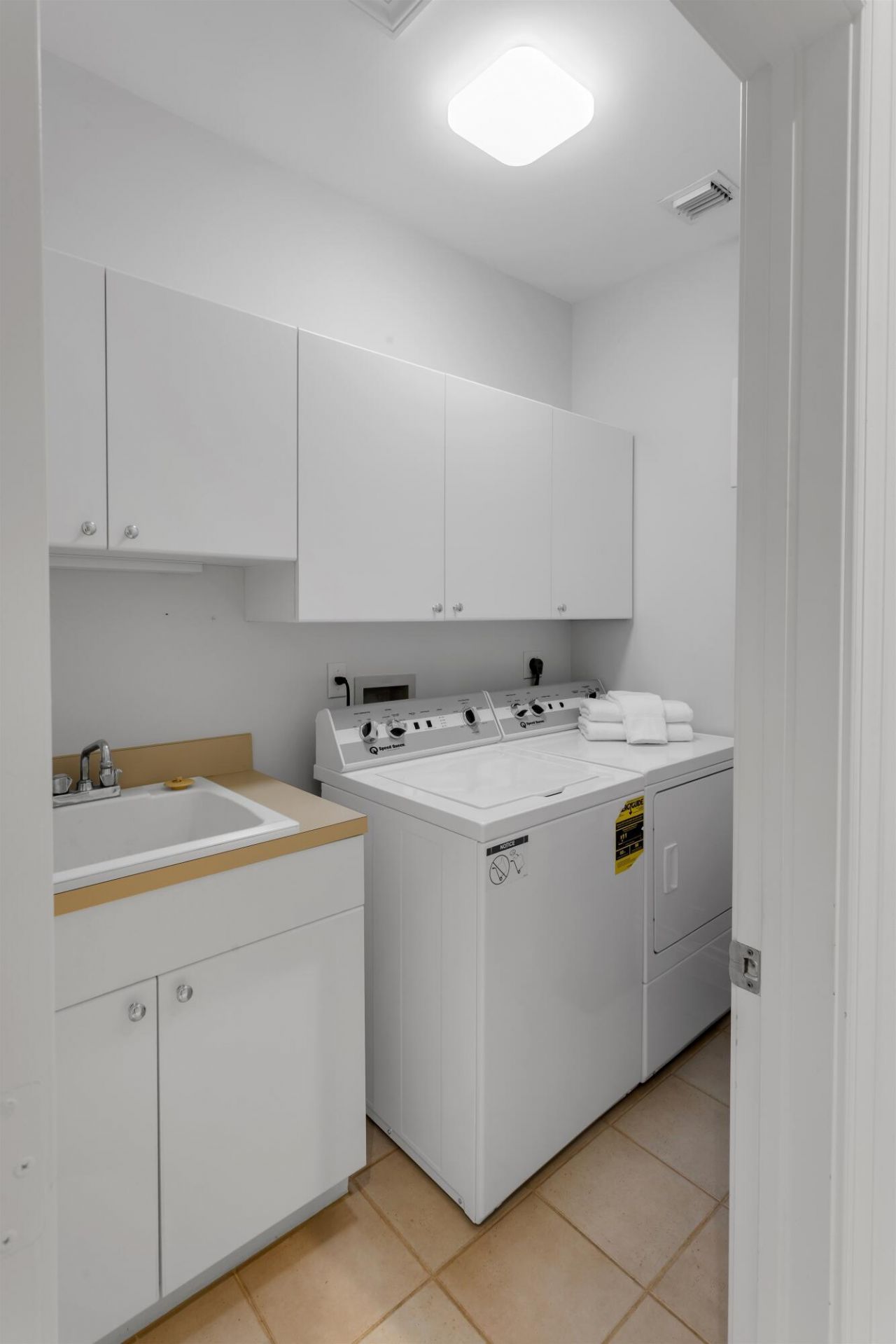 5833 N Ocean Boulevard, Unit D2, Ocean Ridge, FL 33435 Photo