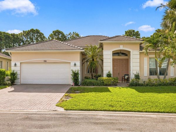 718 SW MYAKKA RIVER, Port St. Lucie, FL 34986