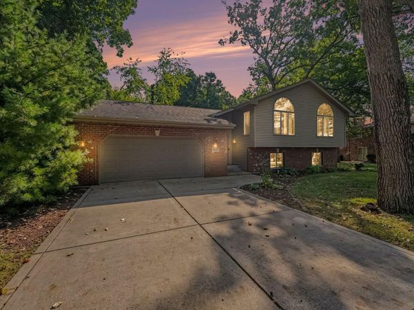 8647 Magnolia Street, St. John, IN 46373