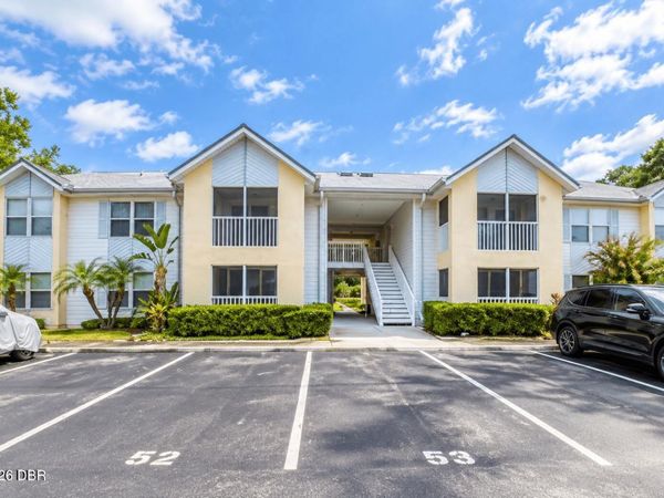 101 Bent Tree Drive, Unit 52, Daytona Beach, FL 32114