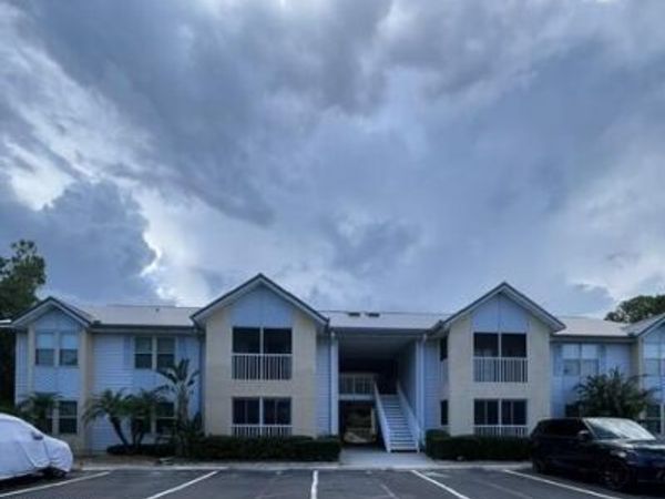 101 Bent Tree Drive, Unit 52, Daytona Beach, FL 32114