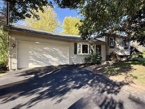 3850 HARVEST COURT, Oshkosh, WI 54901