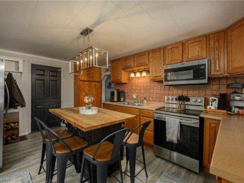 544 E High Street, Uhrichsville, OH 44683 Photo 13