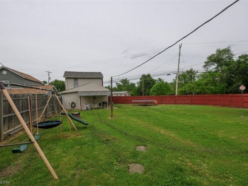 544 E High Street, Uhrichsville, OH 44683 Photo 5