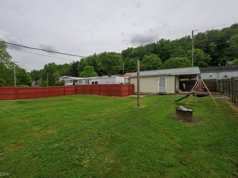544 E High Street, Uhrichsville, OH 44683 Photo 6