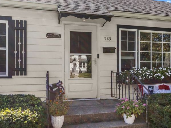 523 Highland Avenue , Woodstock, IL 60098