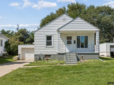 6044 S 36Th Avenue, Omaha, NE 68107