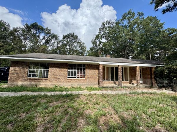 22 Androchowski Dr., Seminary, MS 39479