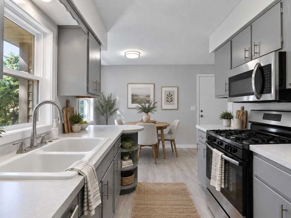 10913 Washington Street NE, Blaine, MN 55434